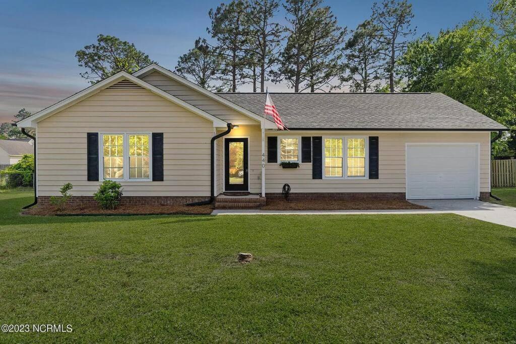 Villa Quiet Escape In Wilmington Exterior foto